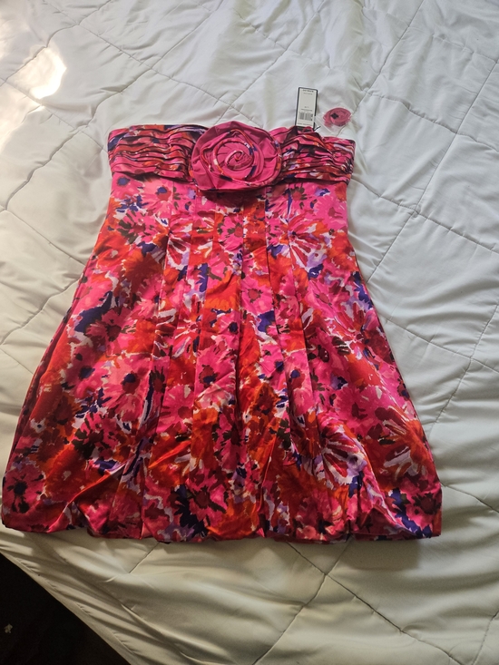 BCBGMaxAzria Dresses & Skirts - BCBGMaxAzria Hot Pink Floral Strapless Dress